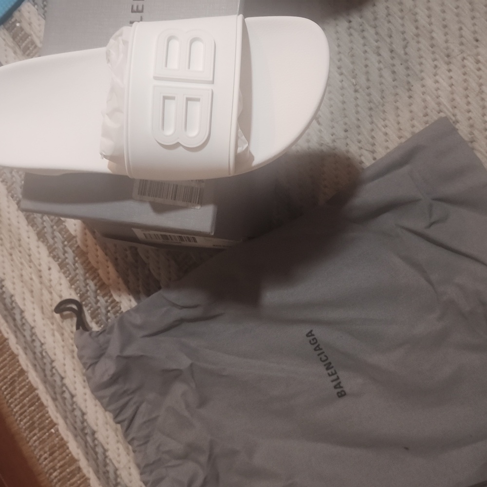 Balenciaga Women's White Slide Sandals - Picture 9 of 13